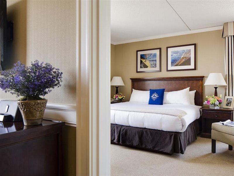 Salem Waterfront Hotel & Suites Εξωτερικό φωτογραφία
