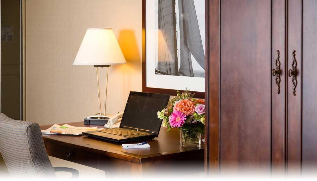 Salem Waterfront Hotel & Suites Εξωτερικό φωτογραφία